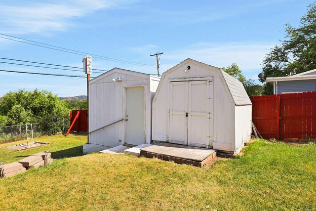 210 PINEDALE DR, Rapid City, SD 57702