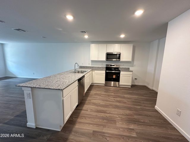 737 DYLAN Court, Wickenburg, AZ 85390