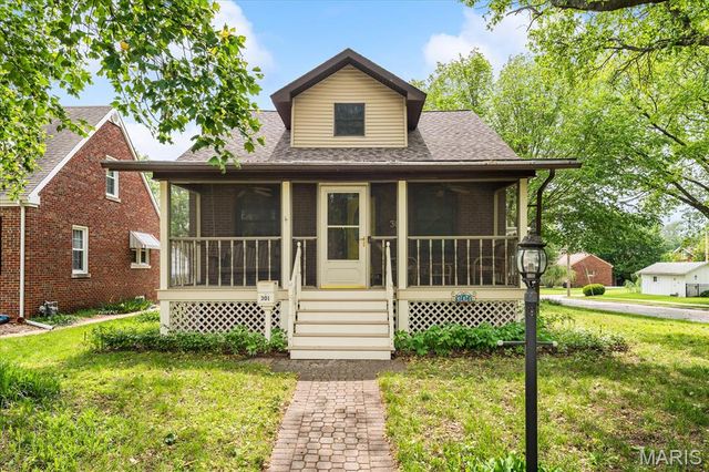 301 S Missouri Avenue, Belleville, IL 62220