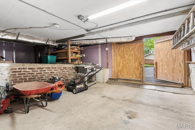301 S Missouri Avenue, Belleville, IL 62220