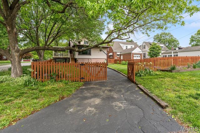 301 S Missouri Avenue, Belleville, IL 62220