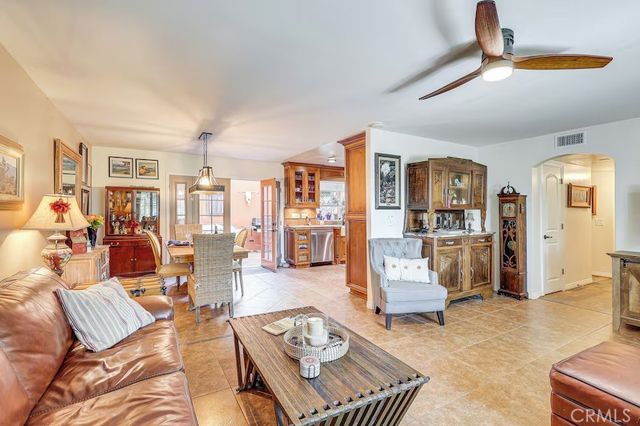 868 Ardmore, Redlands, CA 92374