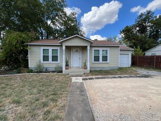 859 OASIS ST, New Braunfels, TX 78130
