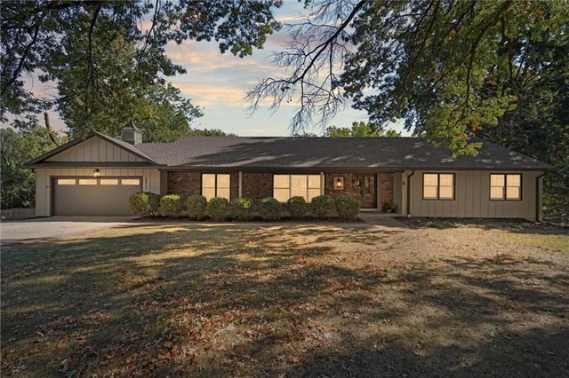 10315 High Drive, Leawood, KS 66206