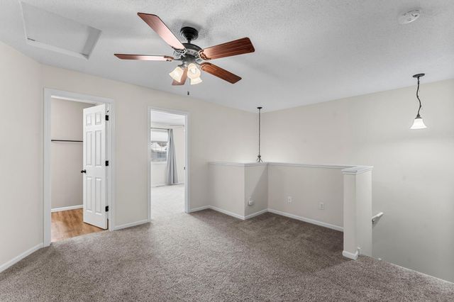 3001 Juniper Lane H, Woodbury, MN 55125