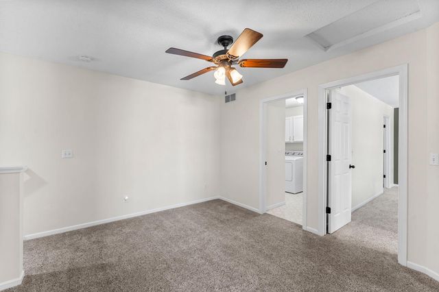 3001 Juniper Lane H, Woodbury, MN 55125