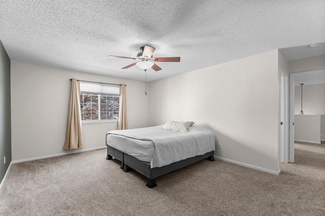 3001 Juniper Lane H, Woodbury, MN 55125