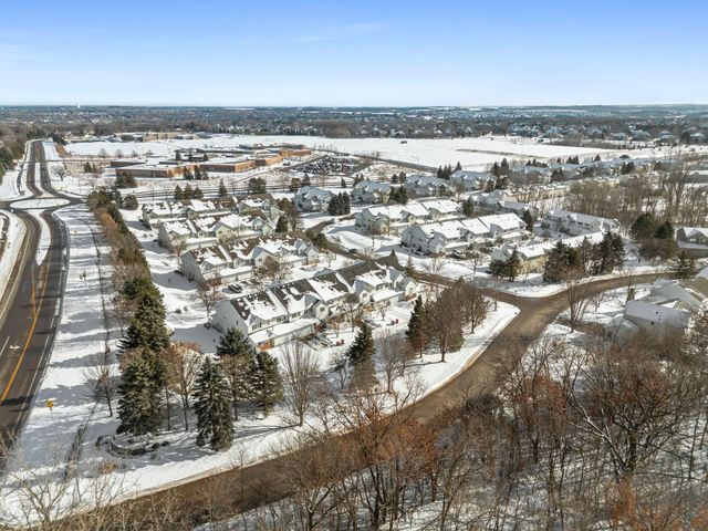 3001 Juniper Lane H, Woodbury, MN 55125