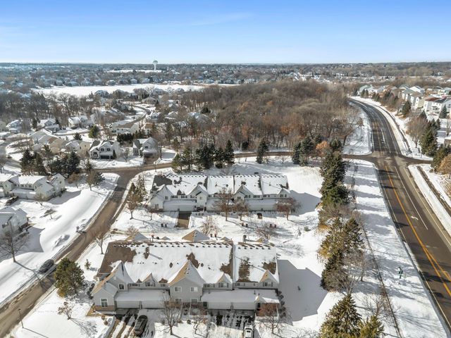 3001 Juniper Lane H, Woodbury, MN 55125