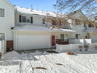 3001 Juniper Lane H, Woodbury, MN 55125