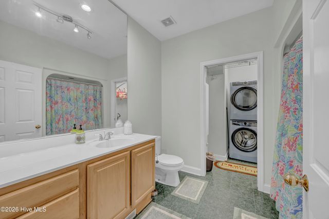 2373 Sunset Harbor Road SE, Bolivia, NC 28422