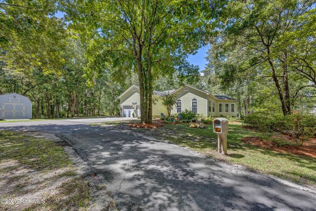 2373 Sunset Harbor Road SE, Bolivia, NC 28422