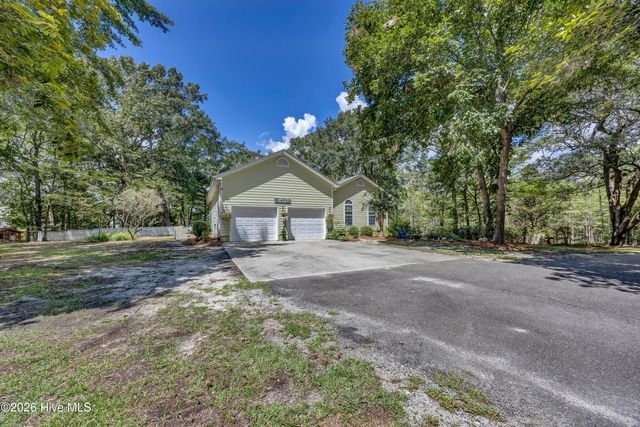 2373 Sunset Harbor Road SE, Bolivia, NC 28422