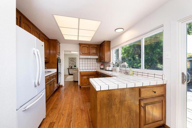 45 Camelot Court, San Carlos, CA 94070