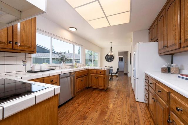 45 Camelot Court, San Carlos, CA 94070