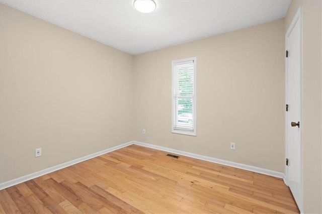 3713 E 114th Terrace, Kansas City, MO 64137