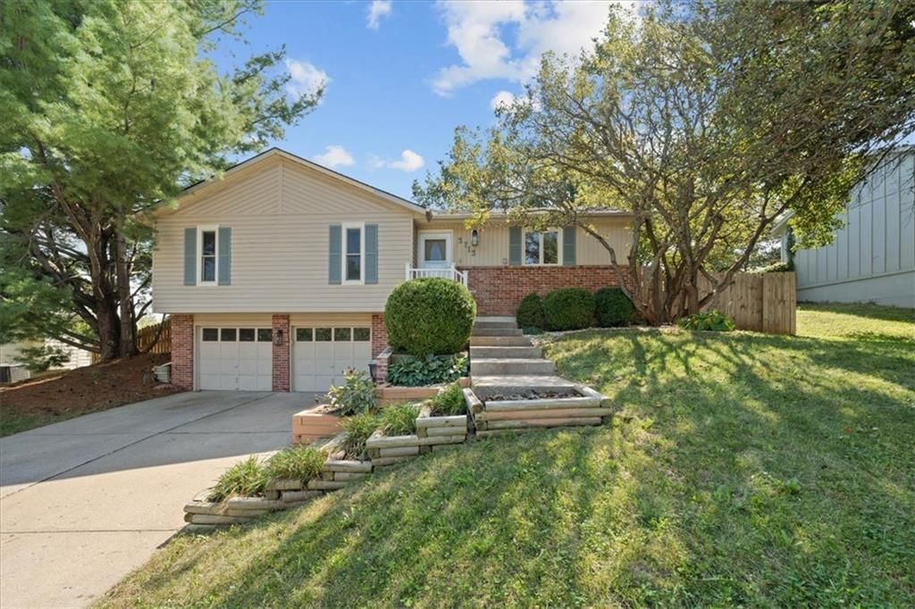 3713 E 114th Terrace, Kansas City, MO 64137