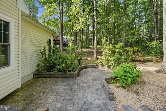109 BUTLER CIR, Locust Grove, VA 22508
