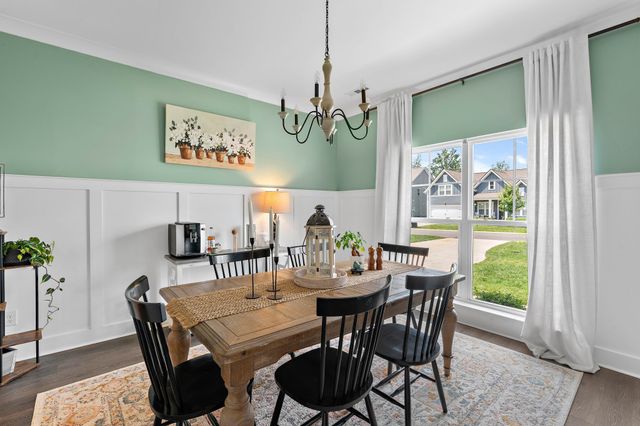 1327 Batbriar Rd, Murfreesboro, TN 37128