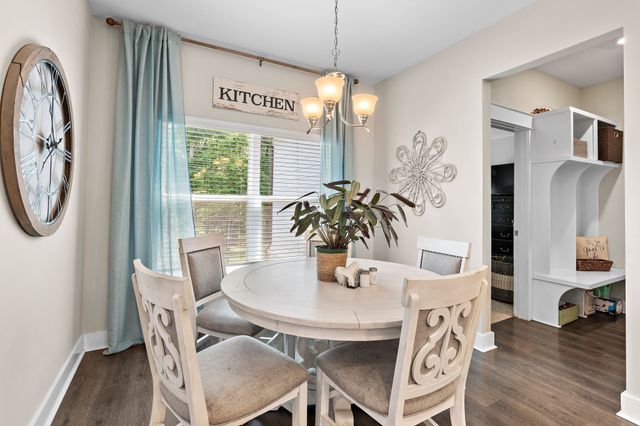 1327 Batbriar Rd, Murfreesboro, TN 37128