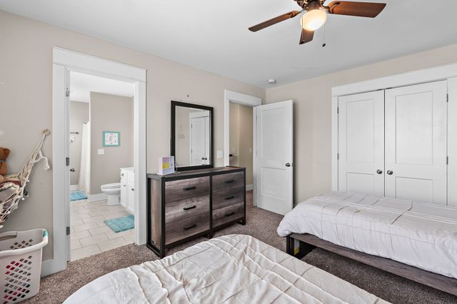 1327 Batbriar Rd, Murfreesboro, TN 37128