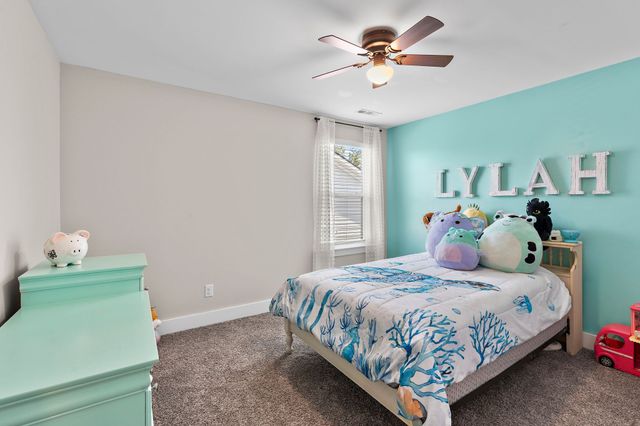 1327 Batbriar Rd, Murfreesboro, TN 37128