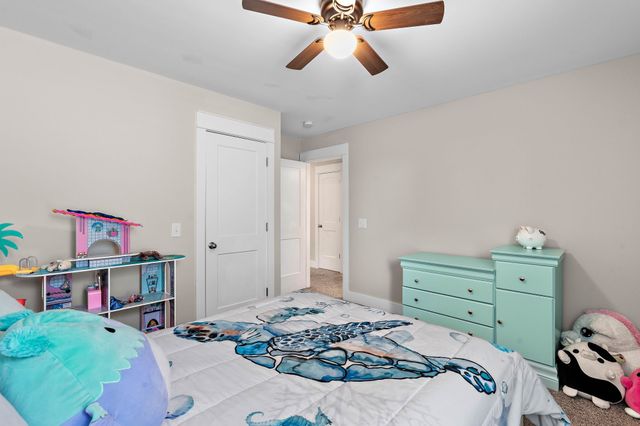 1327 Batbriar Rd, Murfreesboro, TN 37128