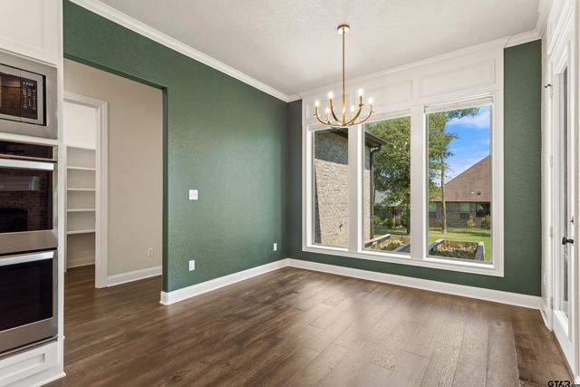 7574 Northlake Dr., Tyler, TX 75703
