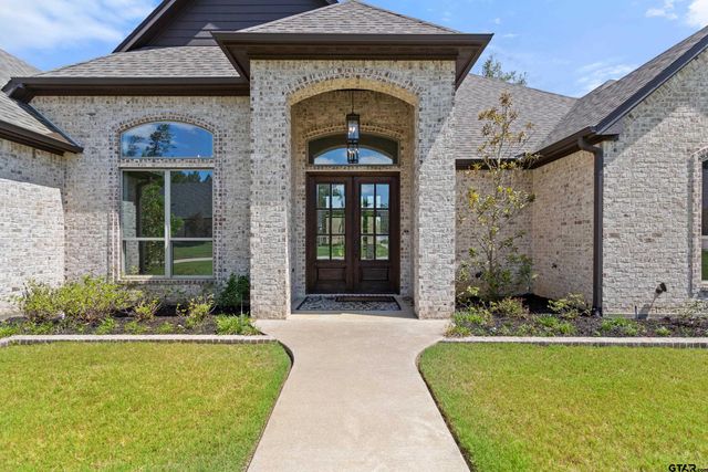 7574 Northlake Dr., Tyler, TX 75703