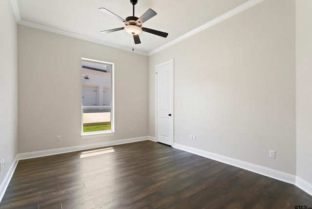 7574 Northlake Dr., Tyler, TX 75703