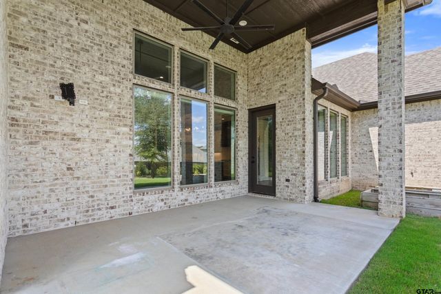 7574 Northlake Dr., Tyler, TX 75703