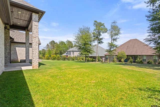 7574 Northlake Dr., Tyler, TX 75703