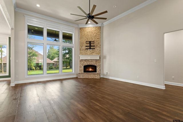 7574 Northlake Dr., Tyler, TX 75703