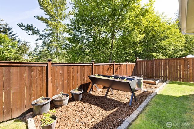 1325 Eckard Avenue, Port Angeles, WA 98362
