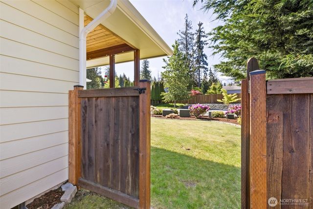 1325 Eckard Avenue, Port Angeles, WA 98362