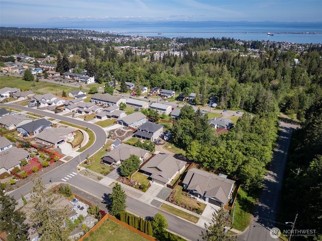1325 Eckard Avenue, Port Angeles, WA 98362