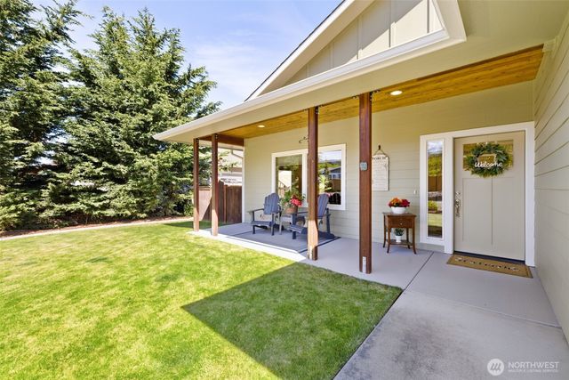 1325 Eckard Avenue, Port Angeles, WA 98362