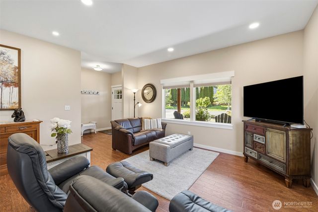 1325 Eckard Avenue, Port Angeles, WA 98362
