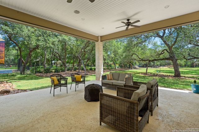 10015 Kopplin, New Braunfels, TX 78132