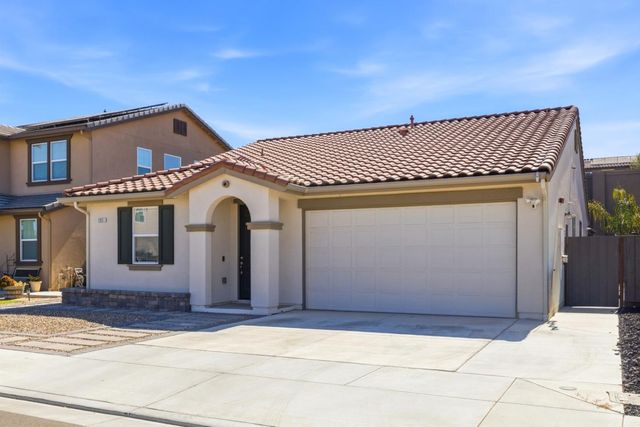 2951 Kern Way, Hollister, CA 95023