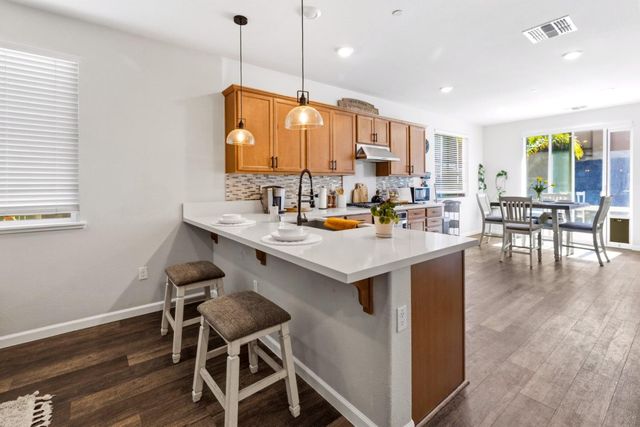 2951 Kern Way, Hollister, CA 95023