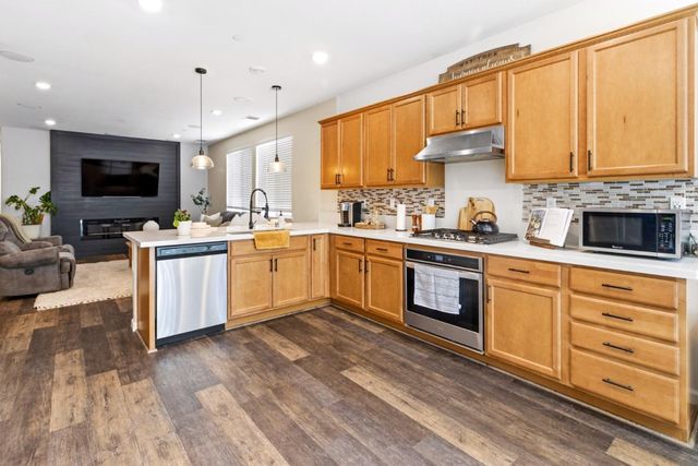2951 Kern Way, Hollister, CA 95023