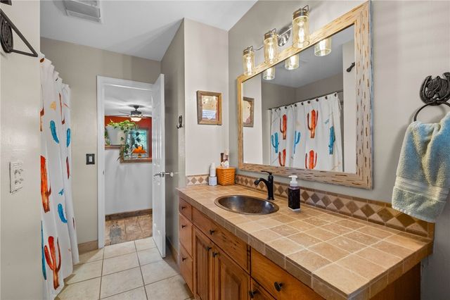 15040 Airport Road, Siloam Springs, AR 72761