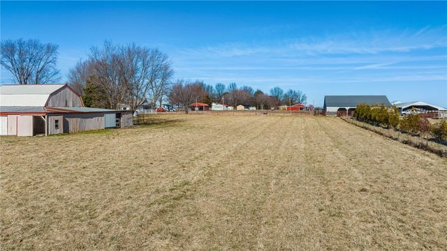 15040 Airport Road, Siloam Springs, AR 72761
