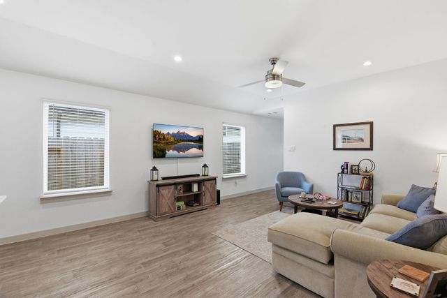 2909 Newington Lane, Houston, TX 77047