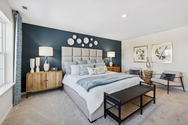 206 Neubauer Circle 1601, Lindenhurst, IL 60046