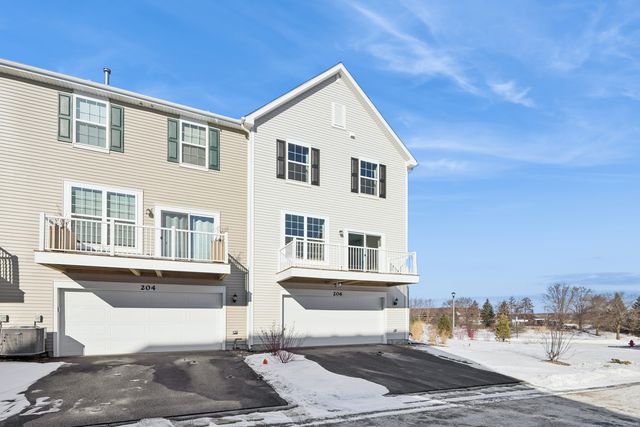 206 Neubauer Circle 1601, Lindenhurst, IL 60046