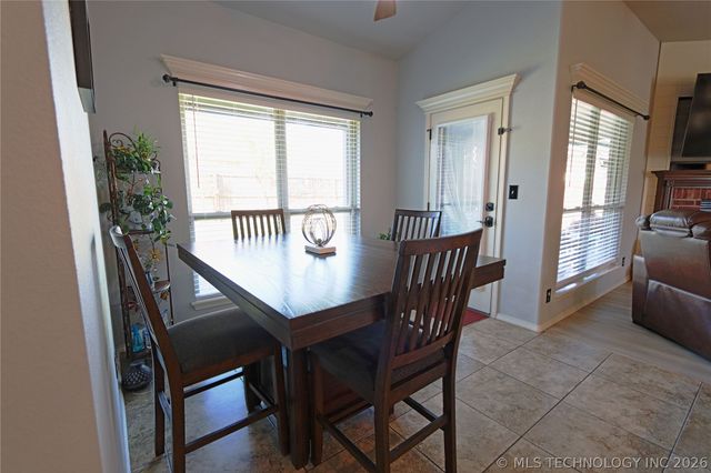 3302 S 208th East Avenue, Broken Arrow, OK 74014