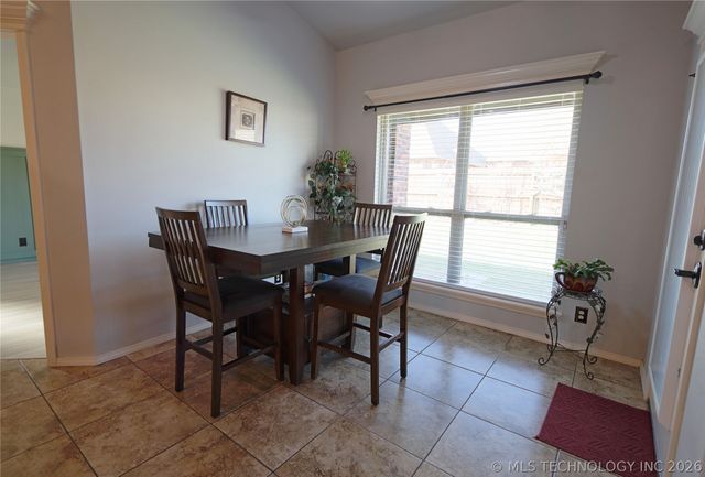 3302 S 208th East Avenue, Broken Arrow, OK 74014