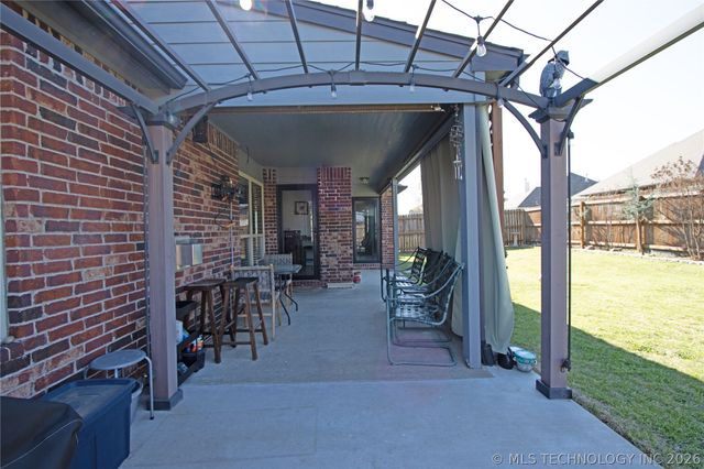 3302 S 208th East Avenue, Broken Arrow, OK 74014